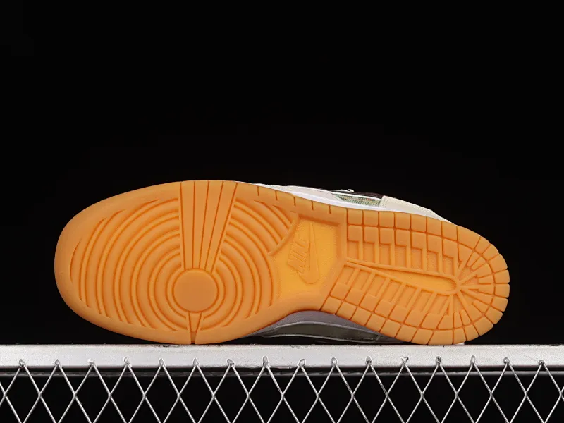 All categories Nk SB Dunk series Nk SB Dunk Low low-top skate shoes Nk Dunk Scrap stitching low-top skate shoes BD0500-100